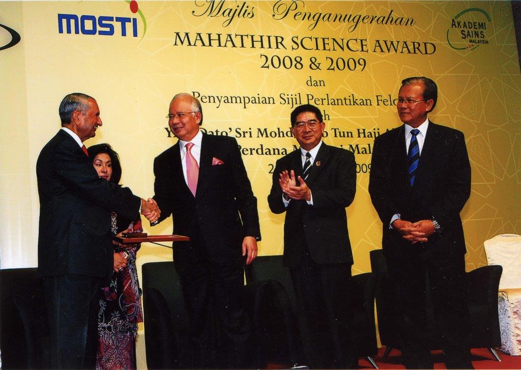 Mahathir Science Award, Malaysia, 2009. Courtesy of the Khush Family.