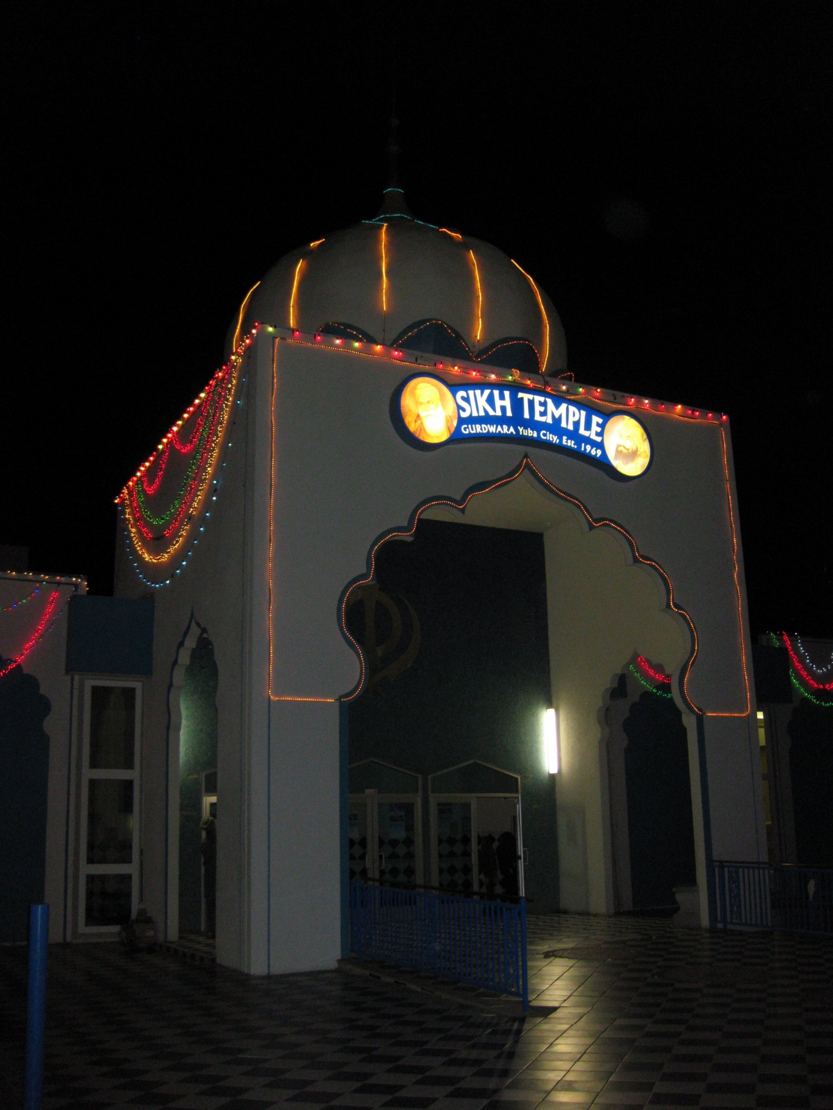 Yuba City Sikh Temple. Courtesy of the Kang Family